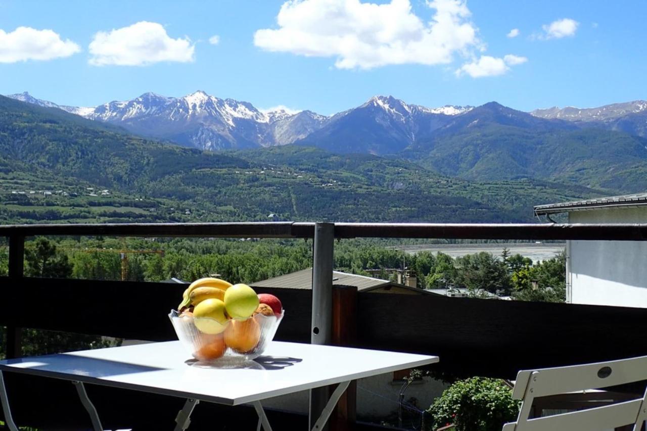 Apartment T2 sleeping corner 45 places beautiful view Embrun Extérieur photo